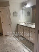 905 SW Vangough Rd in Bentonville, AR - Building Photo - Building Photo