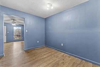 1222 Beverly Hills Rd in Hattiesburg, MS - Foto de edificio - Building Photo