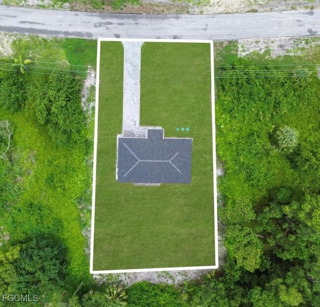 382 McArthur Blvd in Lehigh Acres, FL - Building Photo - Building Photo