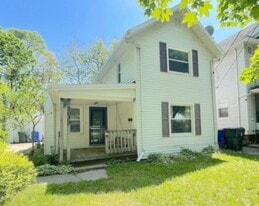 2039 Loxley Rd in Toledo, OH - Building Photo