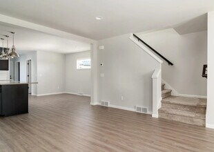 2537 Spark St in Fitchburg, WI - Foto de edificio - Building Photo