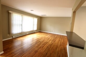 6 Highridge Rd in Harrison, NY - Building Photo - Building Photo