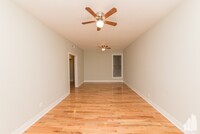 627 W Oakdale Ave, Unit #4 in Chicago, IL - Building Photo - Building Photo