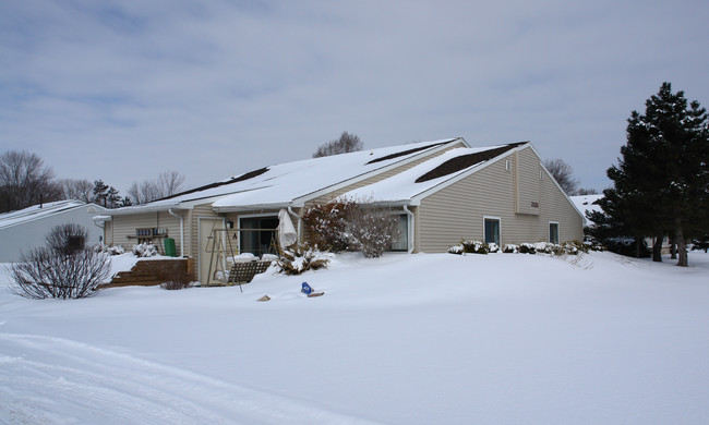 Rainbow Homes Non-Profit Housing in Holt, MI - Building Photo - Building Photo