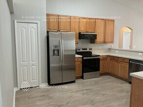 3148 Hearthstone Ln in Orange Park, FL - Foto de edificio - Building Photo