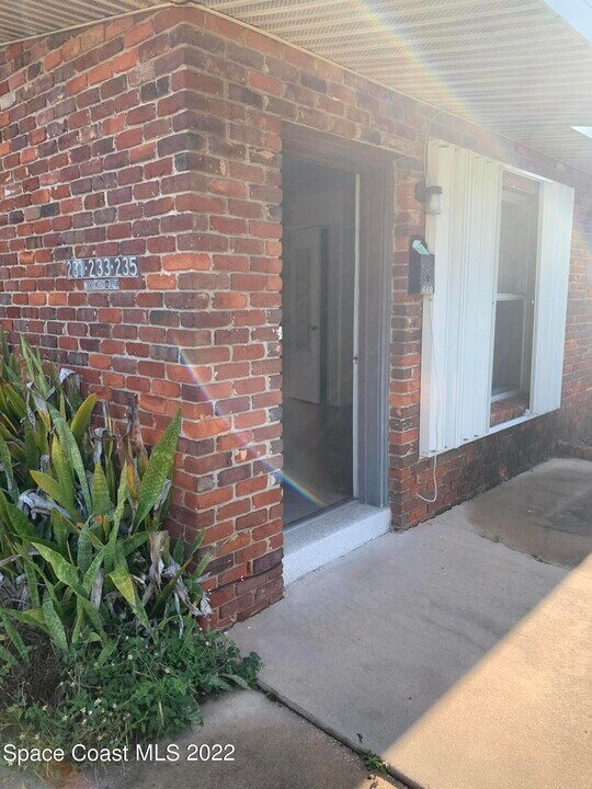 231 Woodland Ave in Cocoa Beach, FL - Building Photo