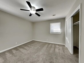 2932 Heather Dr in East Point, GA - Foto de edificio - Building Photo