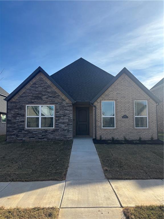 property at 3207 SW Lovely Ln