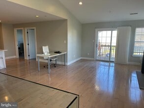 9 Wagon Wheel Rd in Quakertown, PA - Building Photo - Building Photo