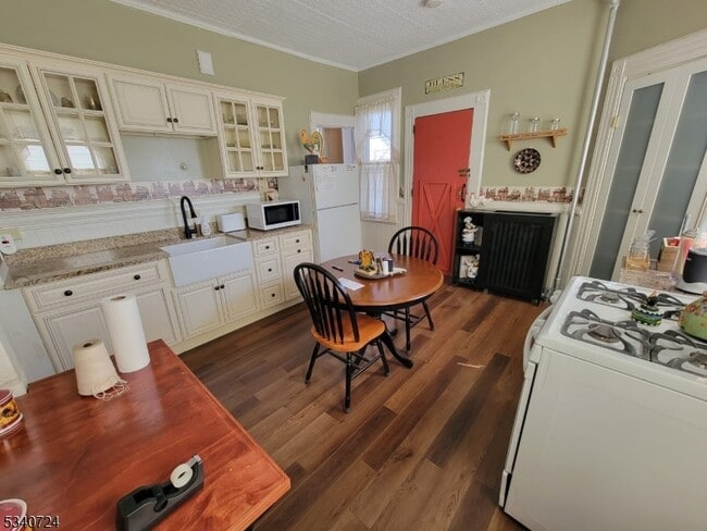 201 Clifton Ave in Newark, NJ - Building Photo - Building Photo