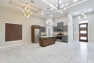 15 Garman St in Edinburg, TX - Building Photo - Building Photo