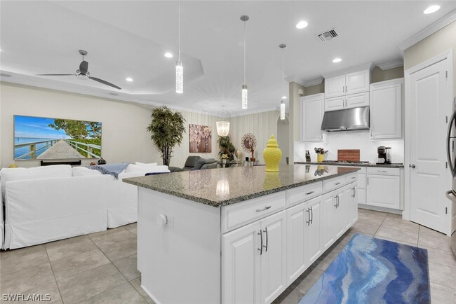 9630 Campanile Cir in Naples, FL - Building Photo - Building Photo