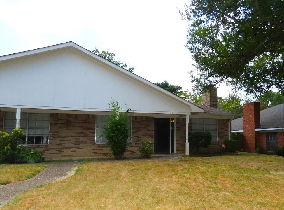 418 Boyd Ln in Tyler, TX - Building Photo