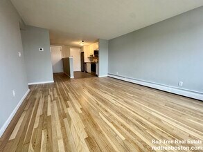 97 Spring St in Boston, MA - Building Photo - Building Photo