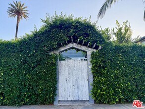 2701 S Harcourt Ave in Los Angeles, CA - Building Photo - Building Photo