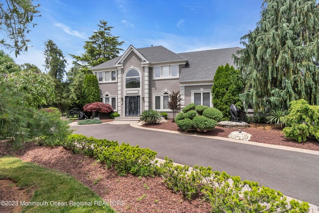 property at 7 MacKenzie Rd