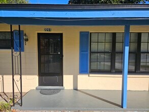 2211 Patou Dr W in Jacksonville, FL - Building Photo - Building Photo