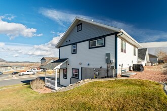 2843 Knight St in Helena, MT - Foto de edificio - Building Photo
