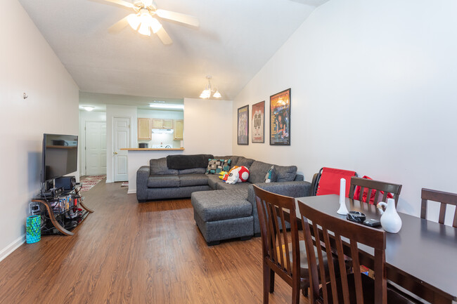 WESTFIELD DUPLEXES in Jacksonville, NC - Foto de edificio - Interior Photo