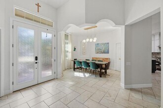 8210 Prairie Ridge Way in Tampa, FL - Building Photo - Building Photo