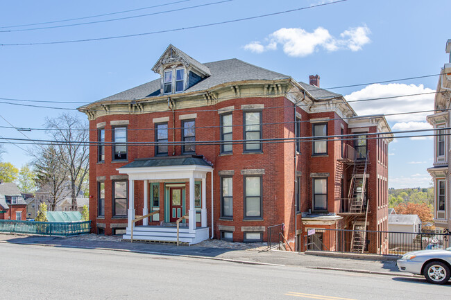 43-55 Summer St in Haverhill, MA - Foto de edificio - Primary Photo