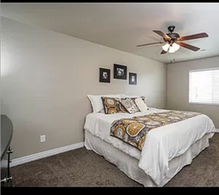 1056 W 2050 S in Syracuse, UT - Foto de edificio - Building Photo