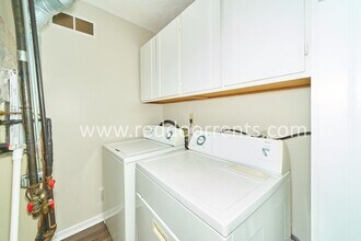 7610 Chris Anne Dr in Indianapolis, IN - Building Photo - Building Photo