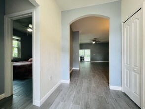 10143 Shadow Creek Dr in Orlando, FL - Building Photo - Building Photo