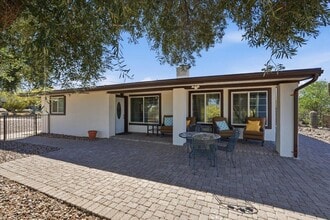 38466 N Basin Rd in Cave Creek, AZ - Building Photo - Building Photo