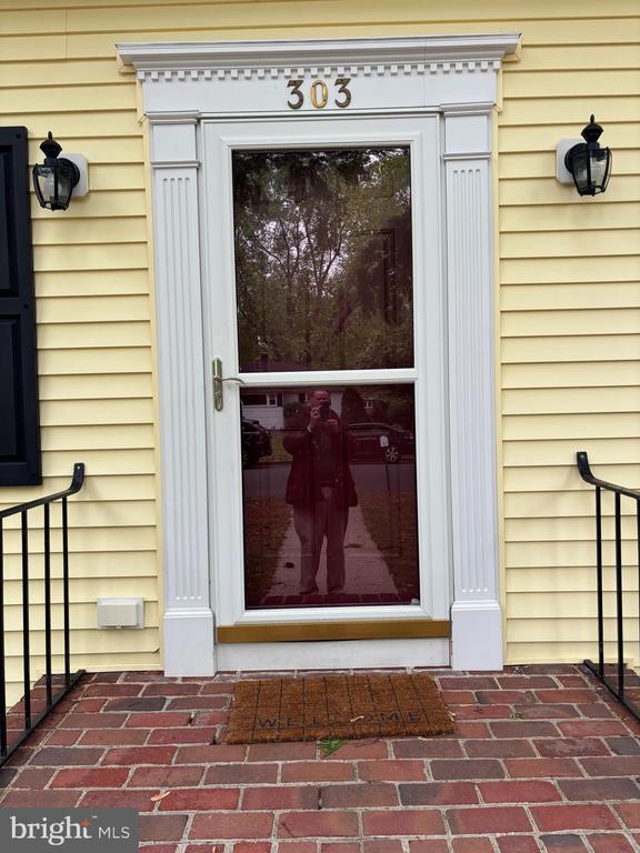 property at 303 Oak Ave