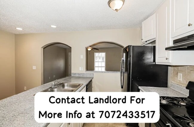 3004 Meadow Glen Pass in Fairburn, GA - Building Photo - Building Photo