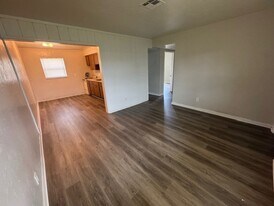 5050 72nd Ave N, Unit 8K in Pinellas Park, FL - Building Photo