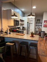 916 N Ashland Ave in Chicago, IL - Building Photo - Building Photo