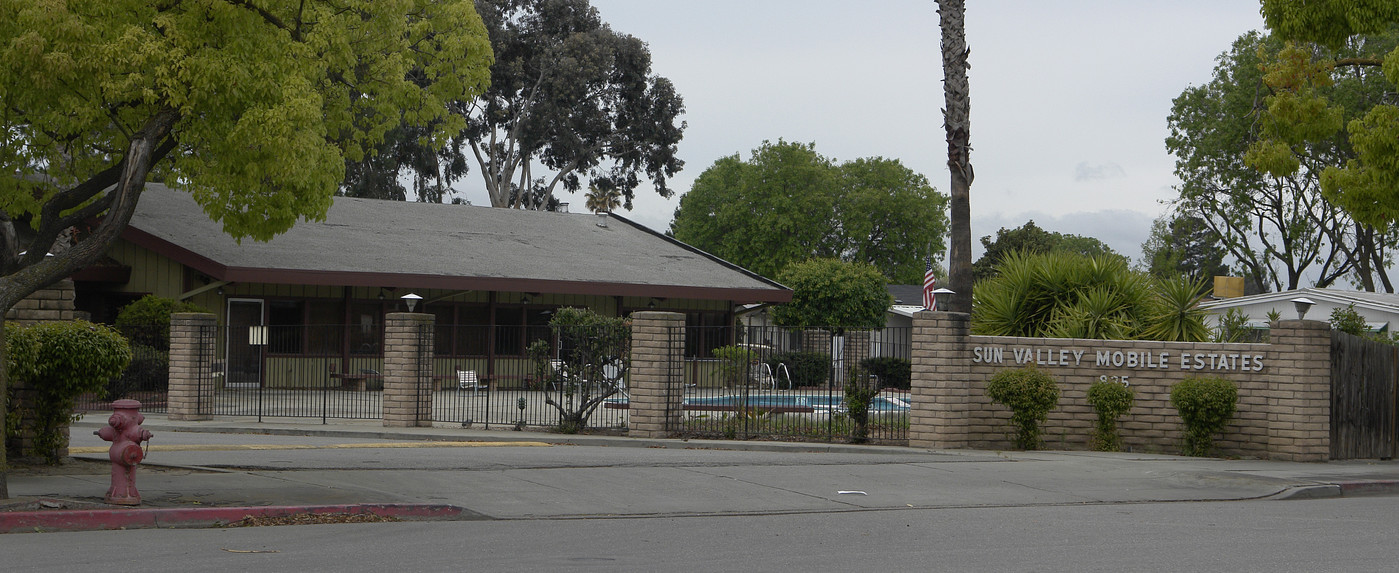 Sun Valley Mobile Home Park in Livermore, CA - Foto de edificio