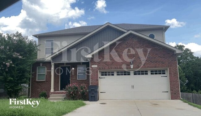 property at 1203 Applewood Cir