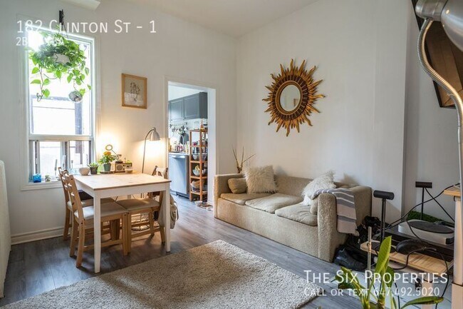 182 Clinton St in Toronto, ON - Building Photo - Building Photo