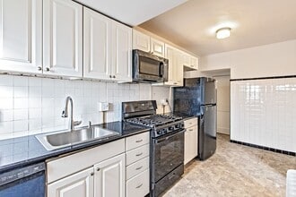 216 S Broom St in Wilmington, DE - Building Photo - Building Photo