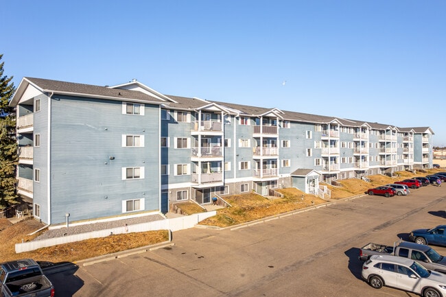 Mainstreet Red Deer Apartments in Red Deer, AB - Building Photo - Building Photo
