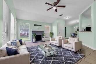11838 Plumbrook Dr in Houston, TX - Building Photo - Building Photo