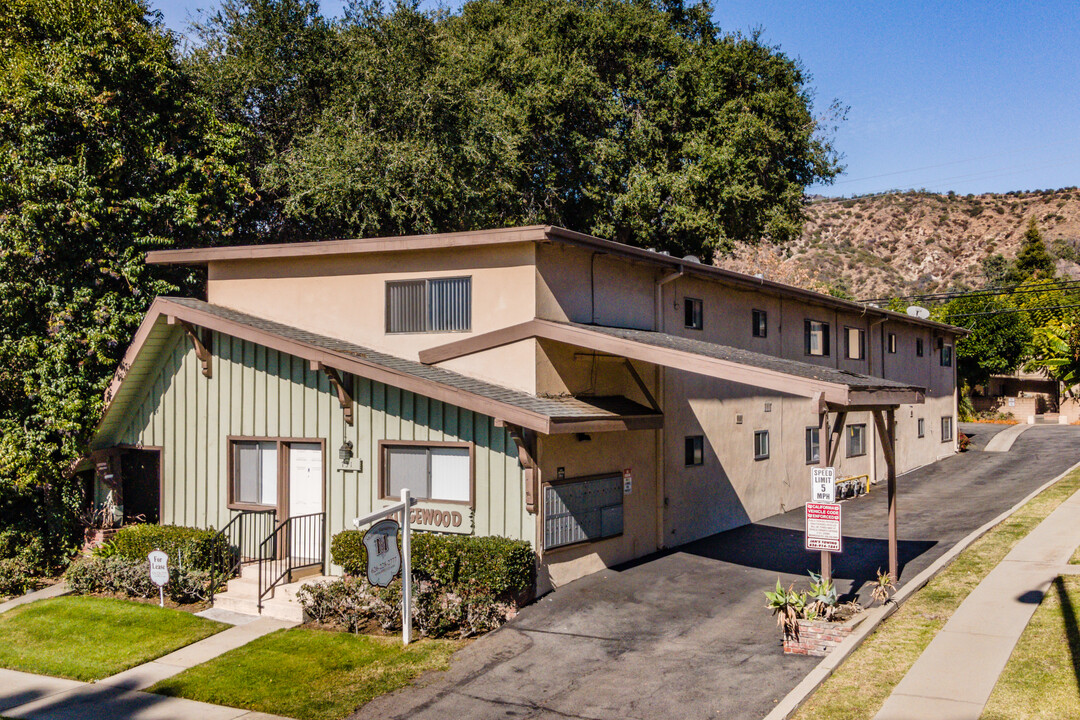 Ridgewood Apartments in Monrovia, CA - Building Photo