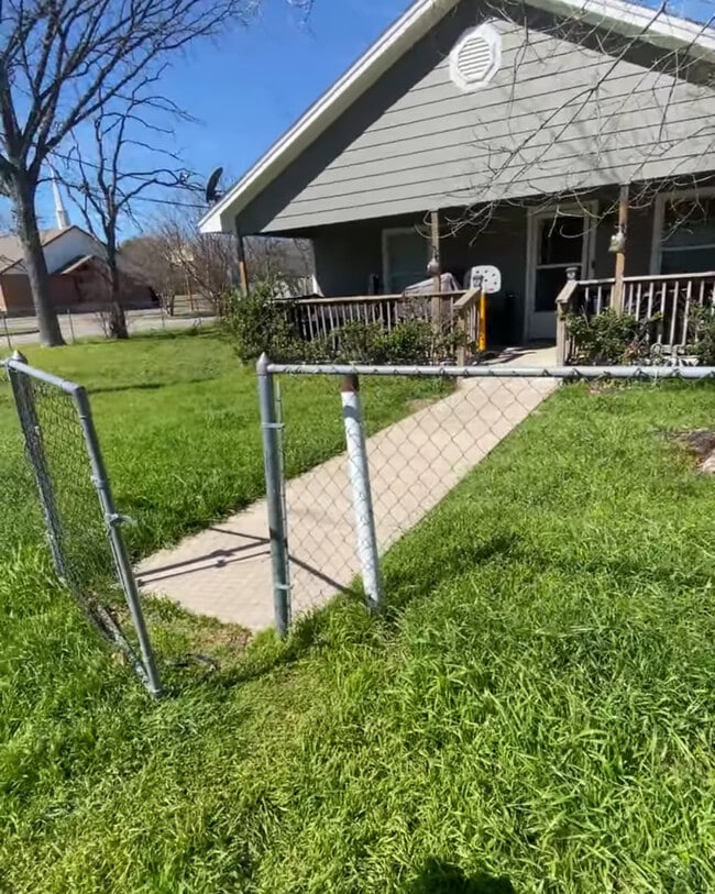 2741 Connor Ave in Waco, TX - Building Photo - Building Photo