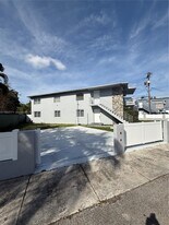 22 SW 55th Avenue Rd in Coral Gables, FL - Building Photo