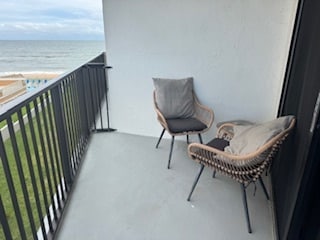 1415 Ocean Shore Blvd, Unit 309 in Ormond Beach, FL - Foto de edificio - Building Photo