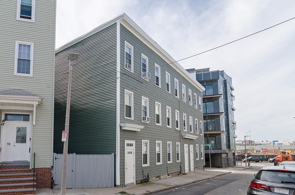 9-11 Woodward St in South Boston, MA - Building Photo