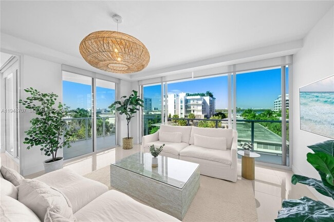 1150 102nd St in Bay Harbor Islands, FL - Foto de edificio - Building Photo