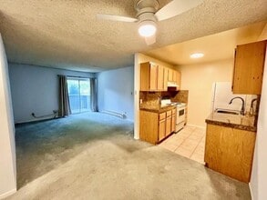 415 Piccadilly Pl in San Bruno, CA - Building Photo - Building Photo