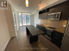 50 Forest Manor Rd in Toronto, ON - Building Photo - Building Photo