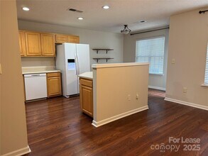 8763 Robinson Forest Dr in Charlotte, NC - Building Photo - Building Photo