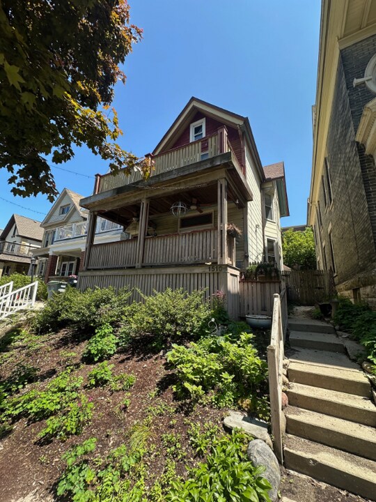 1510 N Jackson St in Milwaukee, WI - Foto de edificio