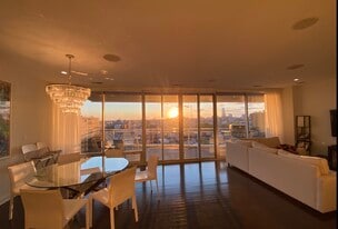 1101 Washington Ave, Unit V6 in Philadelphia, PA - Building Photo